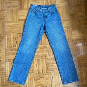 EUC Levi’s ‘90s 501s